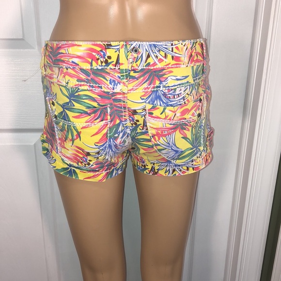 rue 21 Multi-Color Print Shorts 1/2 - Picture 4 of 8